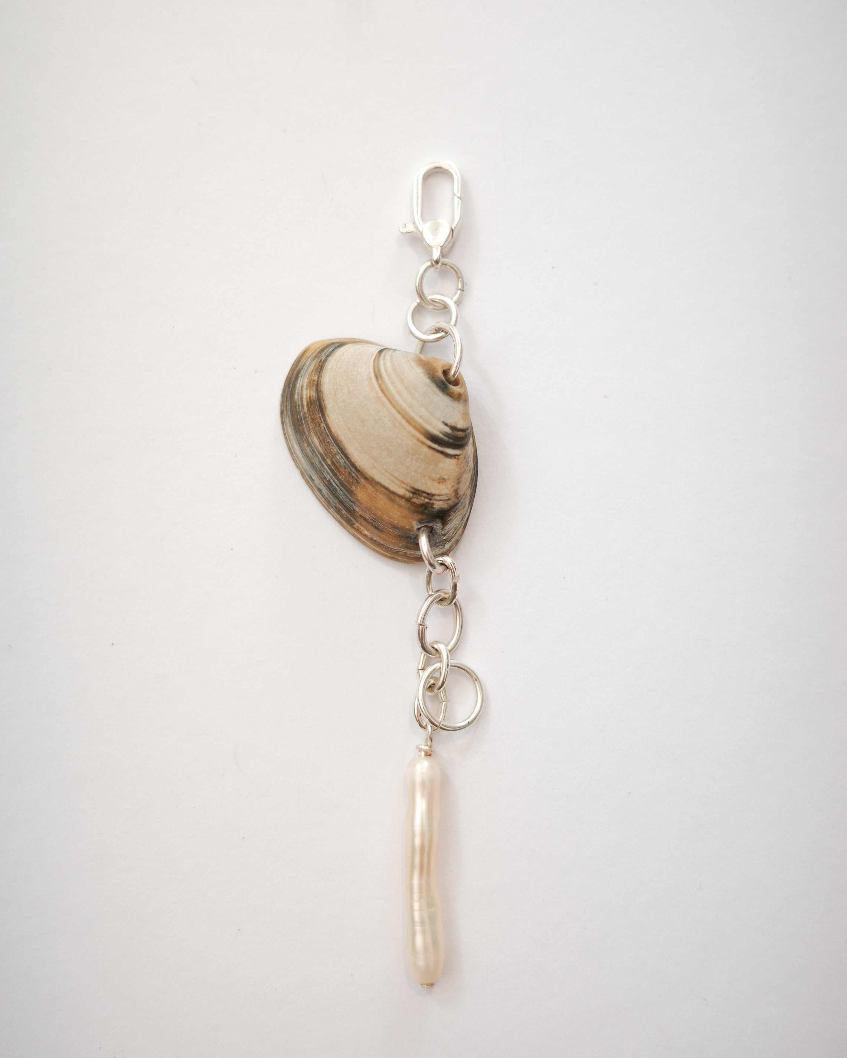 one-off shell necklace 01